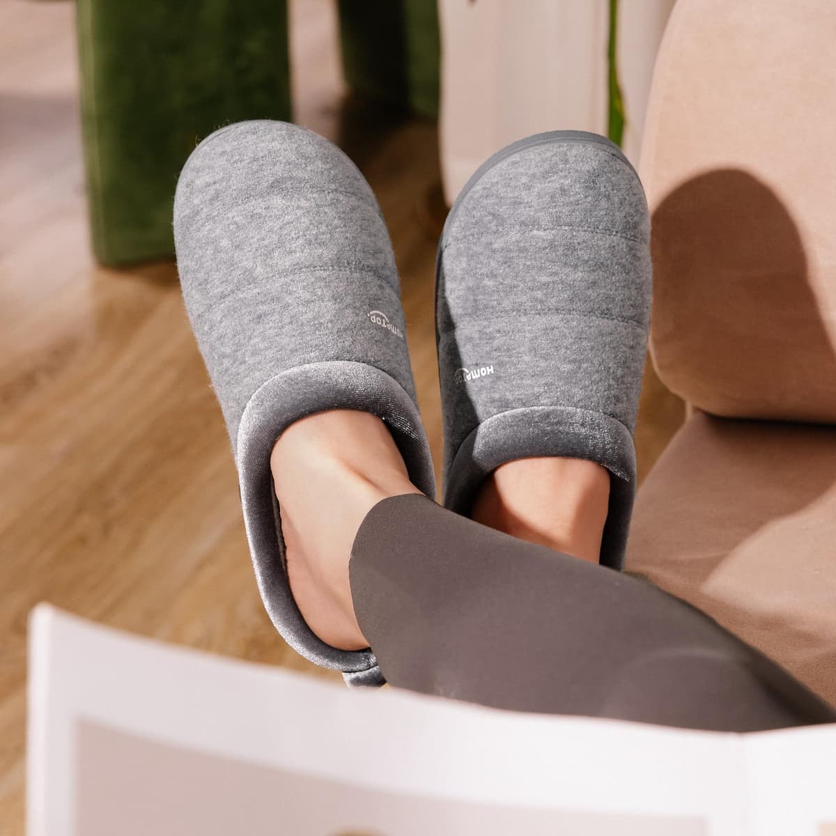 Papuci HomeTop femei confortabili cu căptușeală moale, talpă lână, spumă memory gri deschis 38-39 EU